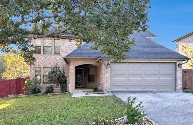 Freshly Updated 4-Bedroom Home with Pool, Fireplace  New Flooring in Universal City photos photos