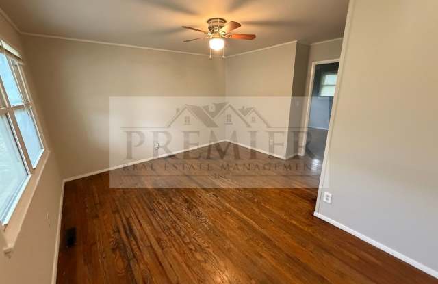 Beautiful 4 bed / 2 bath Single Family Home  in the Raytown School District!! Rent $1695 - Ready to call home! Gallery 3