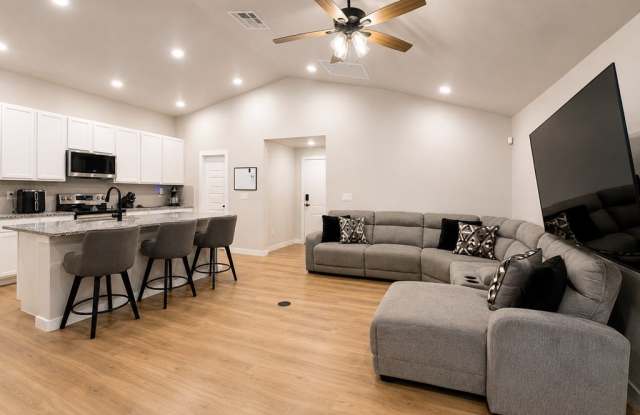 6208 Poppy Dr Gallery 4