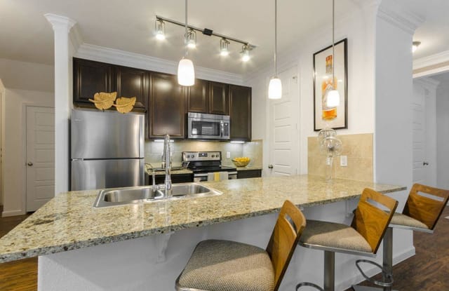 Berkshire Lakeway photos photos