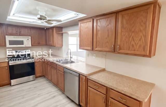7810 Cayuga Drive Gallery 4