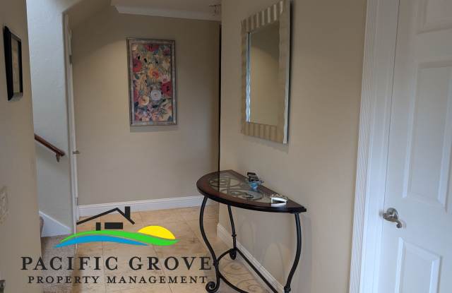 Family Living with Coastal Views Gallery 4