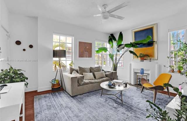 748 Euclid Ave photos photos
