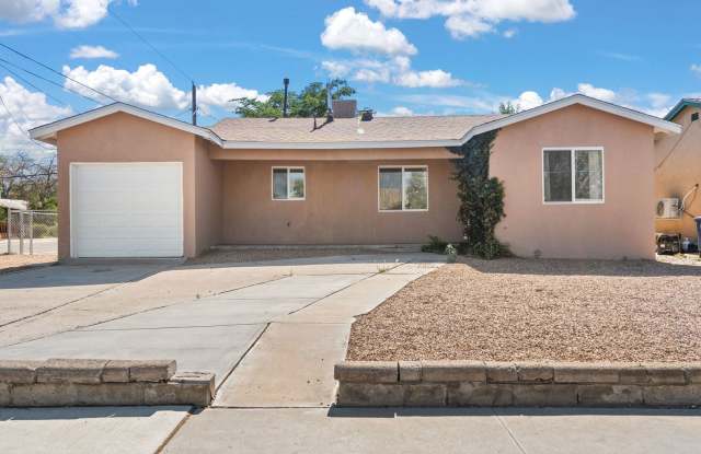 Fully Furnished Home! photos photos