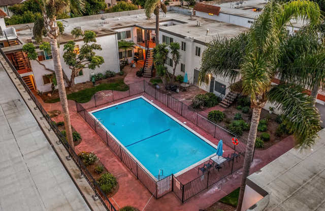 Shorehaven Townhomes Gallery 4