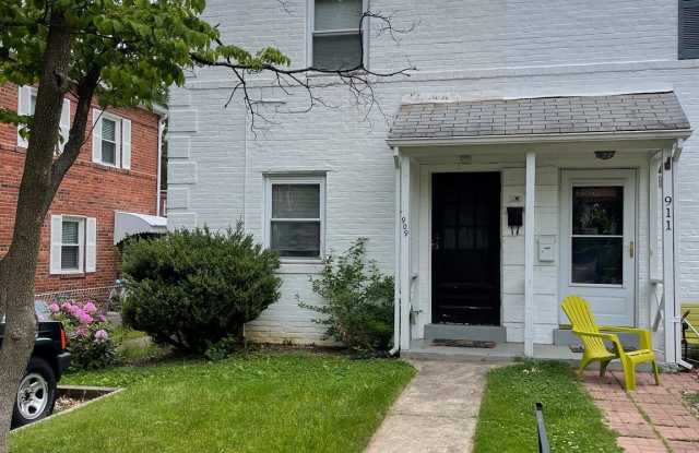 909 S IRVING Street photos photos