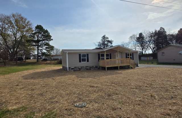 For Rent: Beautiful 3 Bedroom, 2 Bathroom Home - 25 Woodside Circle, Mosheim, TN 37818