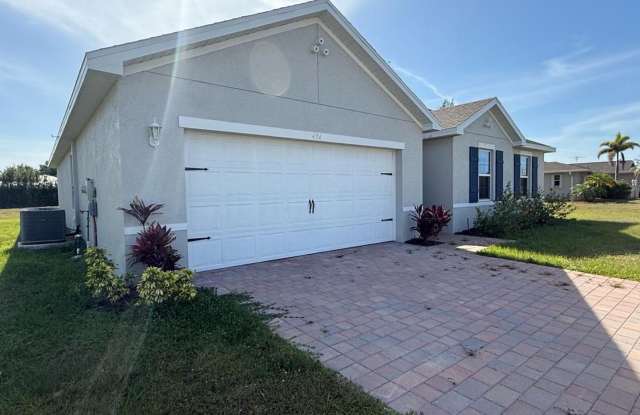 Modern Elegance Meets Comfort in Punta Gorda photos photos