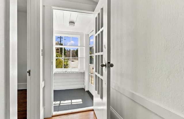 Charming Two Bedroom Home in Mission Terrace - Please Contact for Showing Availability! Gallery 3