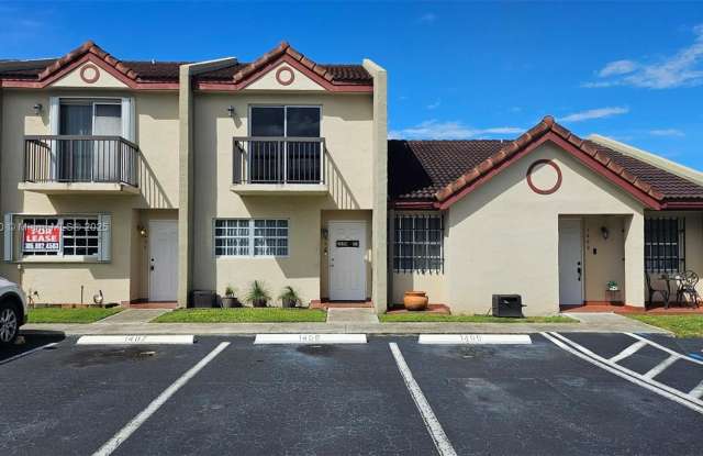 6410 SW 130th Ave - 6410 Southwest 130th Avenue, Kendale Lakes, FL 33183