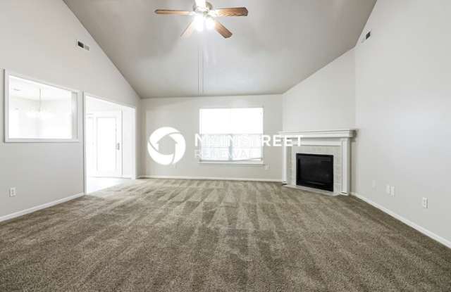 844 Southwest Country Hill Drive Gallery 2