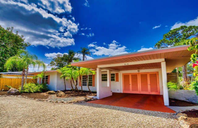Beach Bungalow on Venice Island ~ Coming July! photos photos