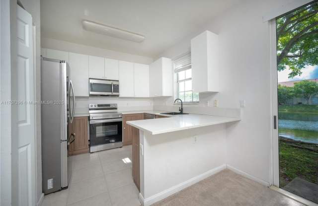 445 NE 21st Ave photos photos