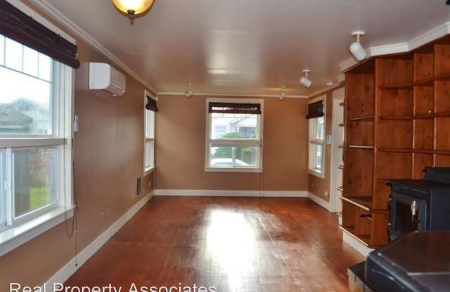 2505 Leonard Dr Gallery 3