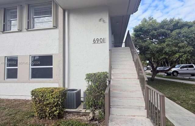 6901 SW 129th Ave photos photos