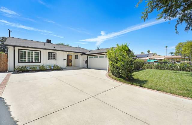 Beautifully Re-Modeled Single Family Home in Canoga Park photos photos