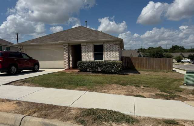 Welcome home to 12702 Mirecourt Way! Gallery 3