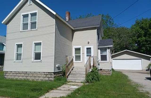 House Available for Rent - 338 Hattie Street, Marinette, WI 54143