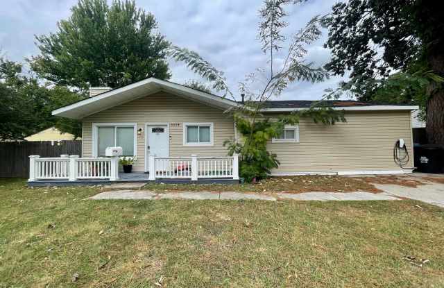 Updated 3-Bedroom Home with Sunroom, Spacious Backyard & EV Charger Gallery 1