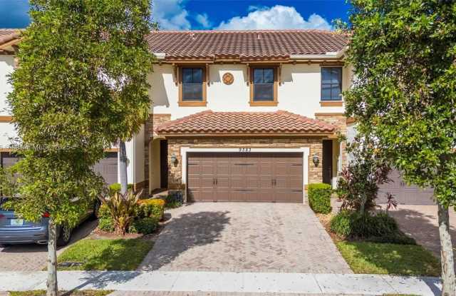 9583 N Town Parc Cir N - 9583 Town Parc Circle North, Parkland, FL 33076