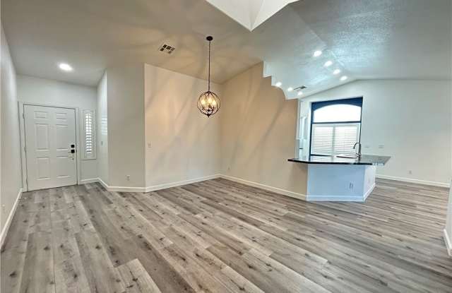 218 Black Eagle Avenue Gallery 2