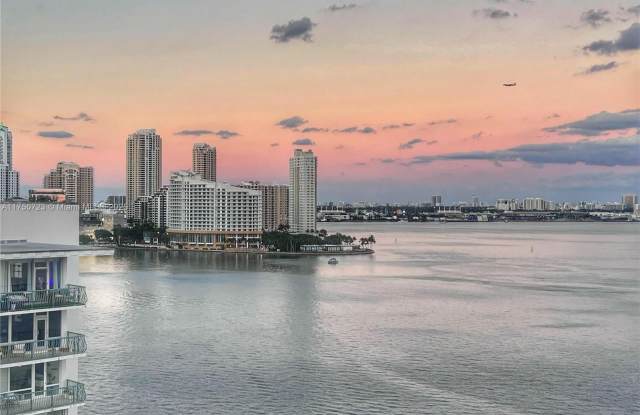 1420 Brickell Bay Dr photos photos
