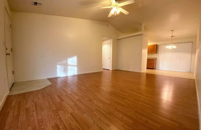 275 Fairacres Lane - 275 Fairacres Lane, Roseburg North, OR 97470