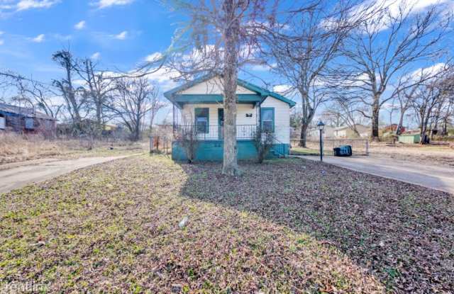 2029 Northland Avenue SW - 2029 Northland Avenue Southwest, Birmingham, AL 35211
