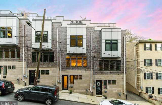 239 LYCEUM AVE Gallery 1