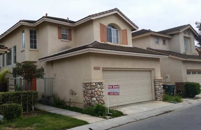 THE BEST OF BOTH WORLDS – FRESH  READY! - 2096 Via Arandana, Camarillo, CA 93012
