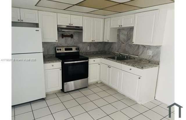 6237 Polk St photos photos