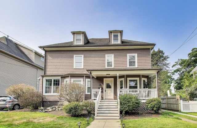 24 Clematis St - 24 Clematis Street, Winchester, MA 01890