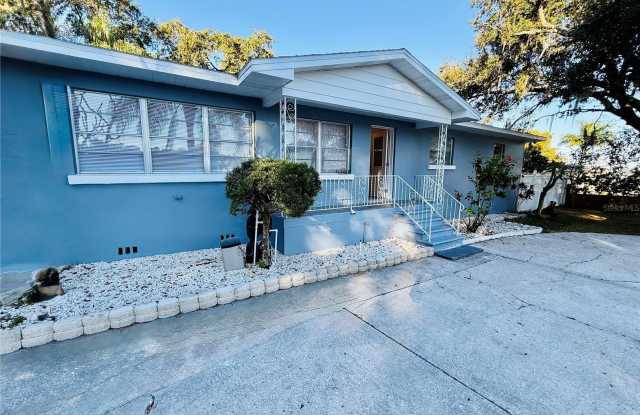 748 PARKVIEW PLACE photos photos