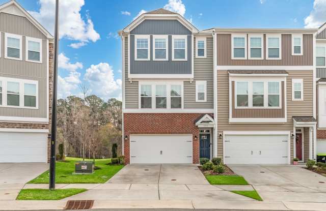 Gorgeous, Like New, 4-Bed 3.5-Bath in Brier Creek! - 1015 Falling Rock Place, Durham County, NC 27703