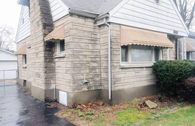 1806 Oehrle Dr - 1806 Oehrle Drive, Shively, KY 40216