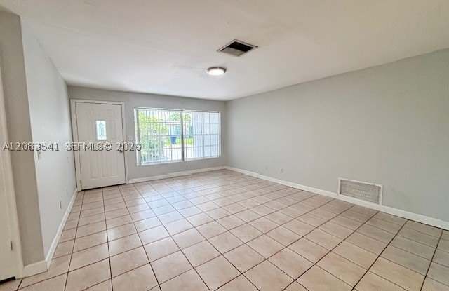 6241 SW 8 Ct Gallery 3