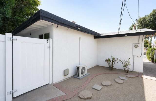 300 Mulvihill Avenue photos photos