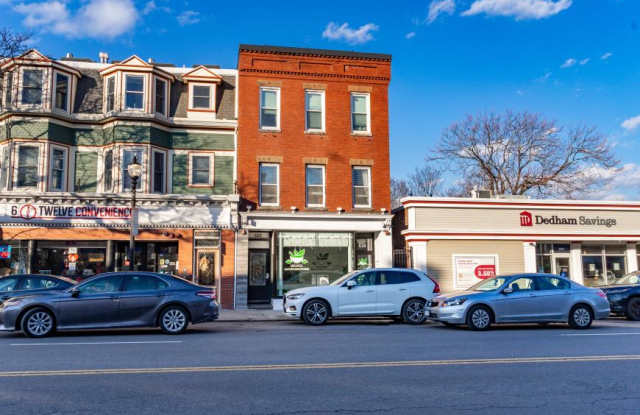 632 East Broadway photos photos