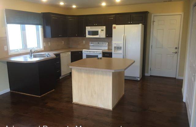 312 Brookway Drive - 312 Brookway Drive, Manhattan, KS 66502
