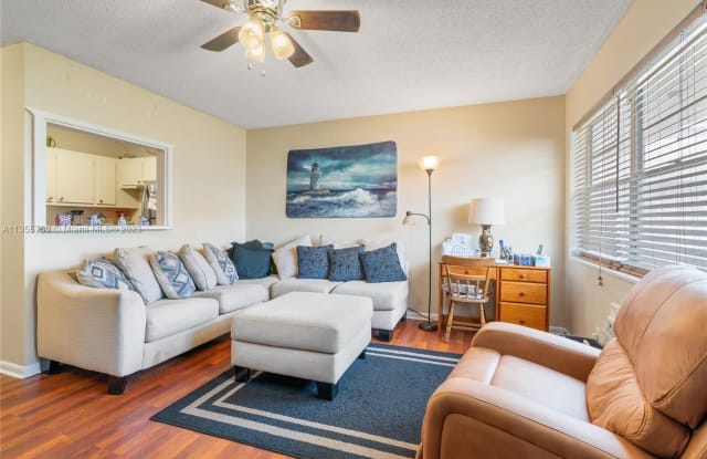 32 Cambridge B - 32 Cambridge B, Palm Beach County, FL 33417