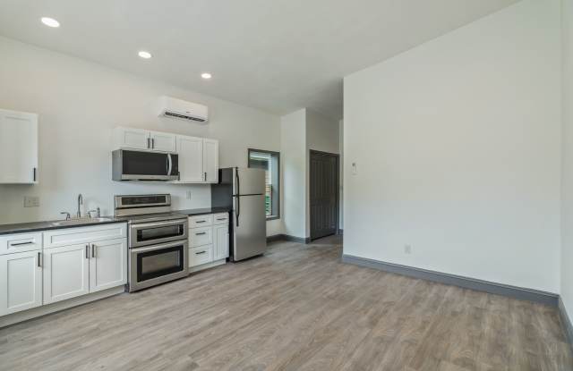 309 West Wheeler Street photos photos