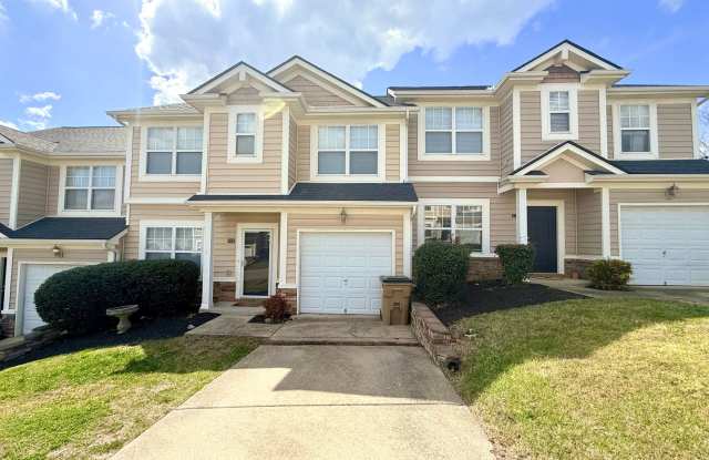 Beautifully Renovated 3 Bedroom 2.5 Bath Townhome with Garage! Pet Friendly! photos photos