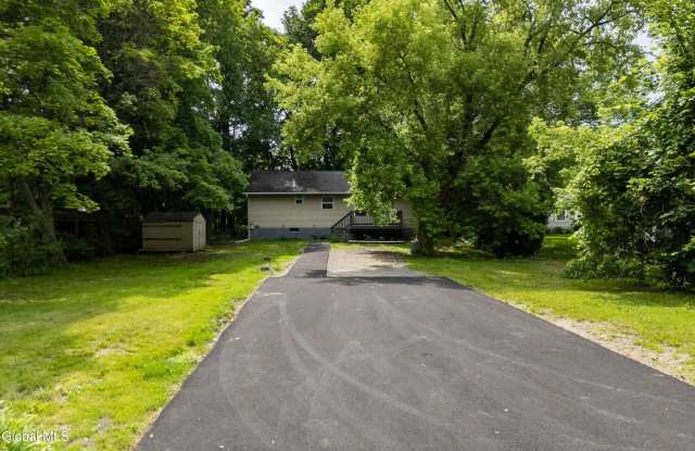 99 1/2 Walworth Street photos photos