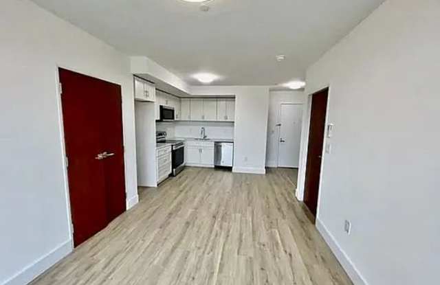 132 Wyckoff Ave # 203 Gallery 1