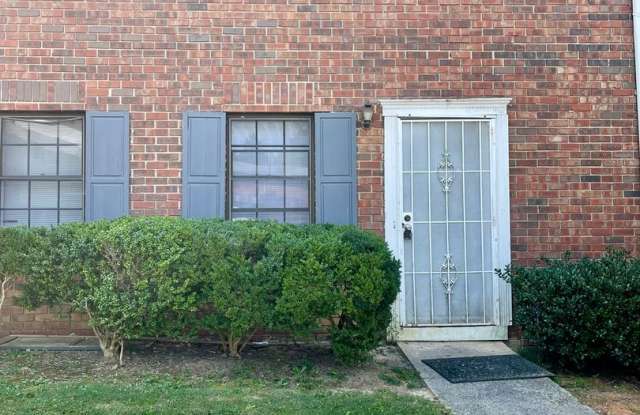 Spacious 3 bedroom condo photos photos
