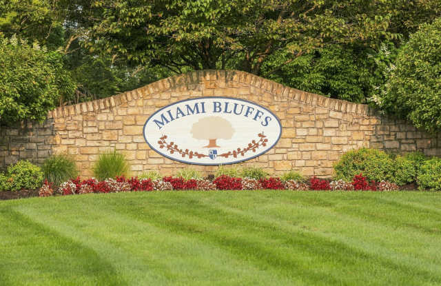 MAINEVILLE - Open concept 2 bed 2 bath condo Gallery 4