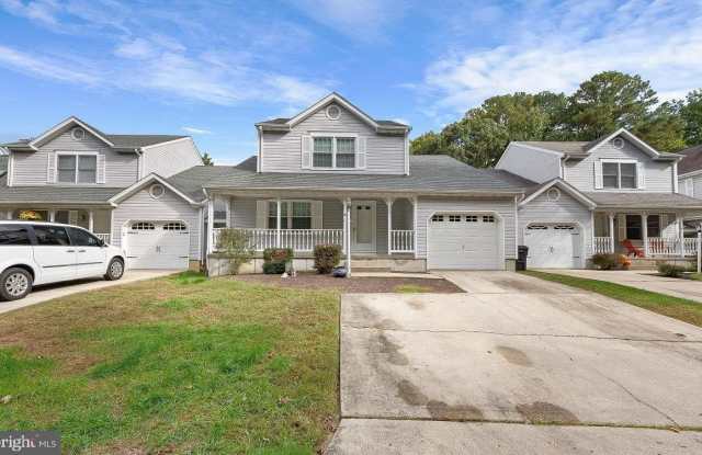 560 TWIN COVE LANE photos photos