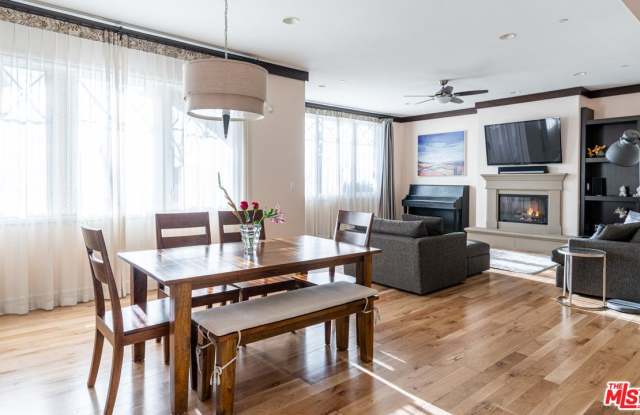 6241 CRESCENT Gallery 2