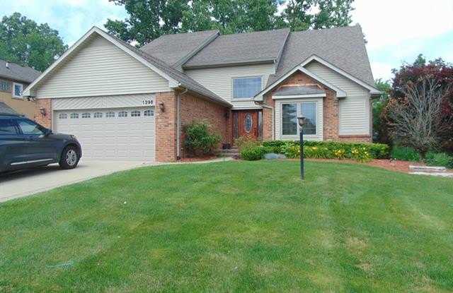 1396 BEMBRIDGE Drive photos photos