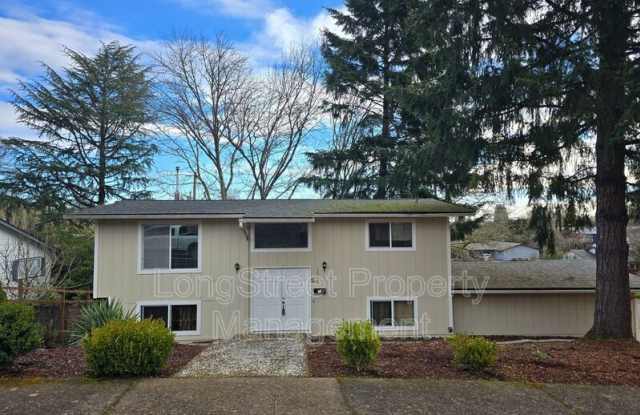 2911 NW Ashwood Dr photos photos